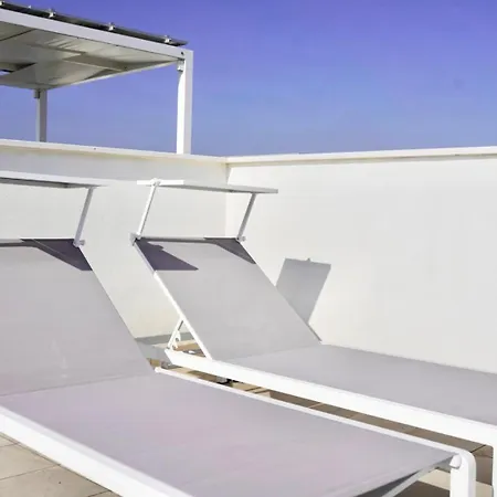Onira Luxury Rooftop Ombrellone Incluso Seconda Fila Club דירה *