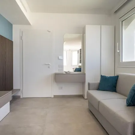 Onira Luxury Rooftop Ombrellone Incluso Seconda Fila Club *