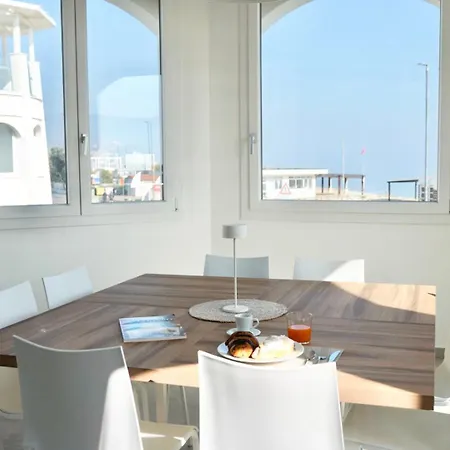 Onira Luxury Rooftop Ombrellone Incluso Seconda Fila Club דירה *