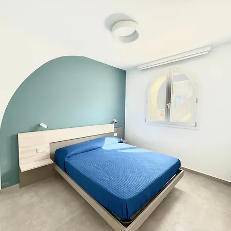דירה Onira Luxury Rooftop Ombrellone Incluso Seconda Fila Club מרצ'לי